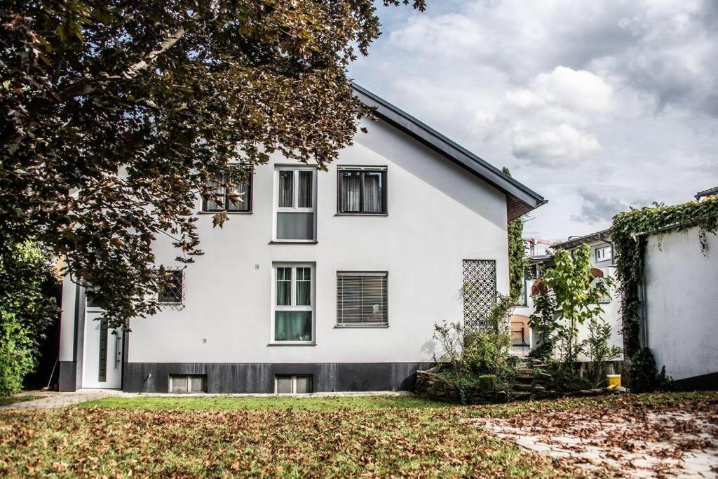 Apartment Pouringraz Fuer Kunst- Und Tennisliebhaber Eksteriør bilde